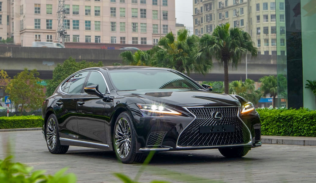 How to Search for the Best Deals on a Used Lexus LS 500: Tips and Tricks